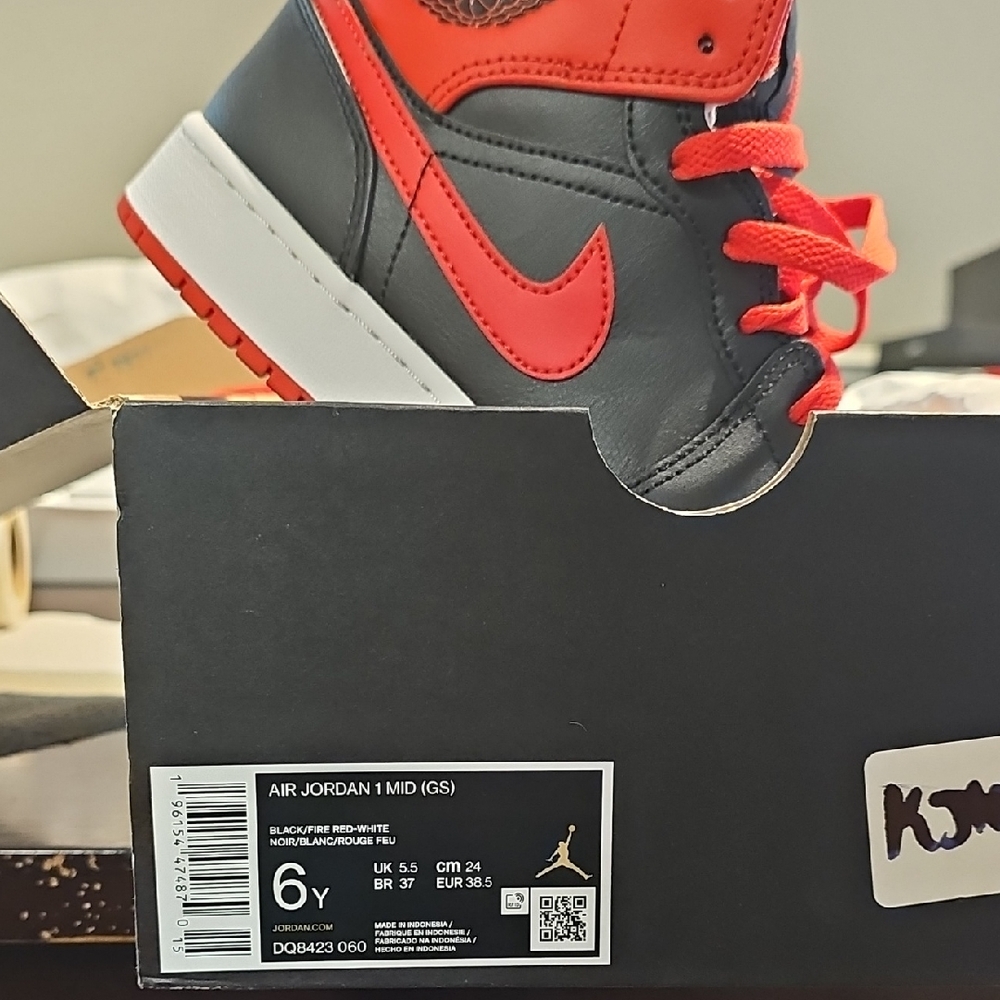 Air Jordan 1 Mid (GS)